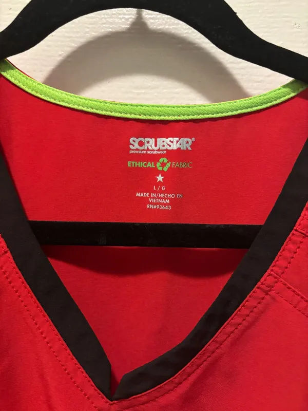 Red and black scrub top  - Image 3