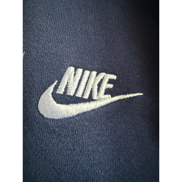 Nike Sportswear Club Fleece Navy Blue Crewneck Sweatshirt Embroidered Logo Small - Image 3