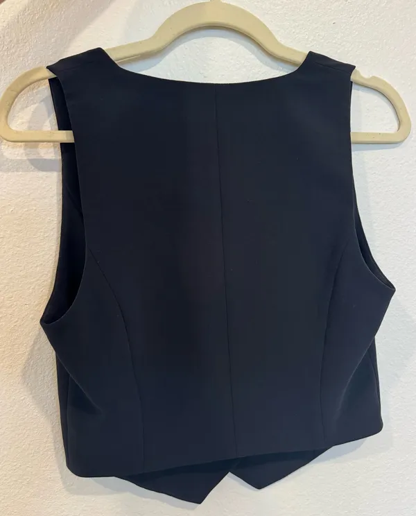 Wilfred Aritzia Vest - Image 2