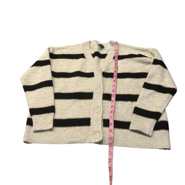 3/$15 SPLENDID striped v-neck sweater - Image 3
