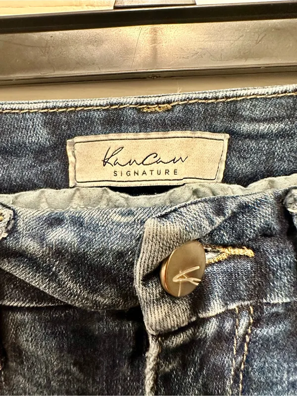 KanCan - Kurvy Ultra High Rise Skinny Jeans - Great condition! - Image 3