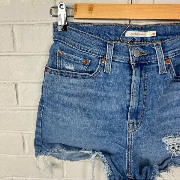 Levi’s Distressed High Rise Denim Shorts Size 28 - Image 6