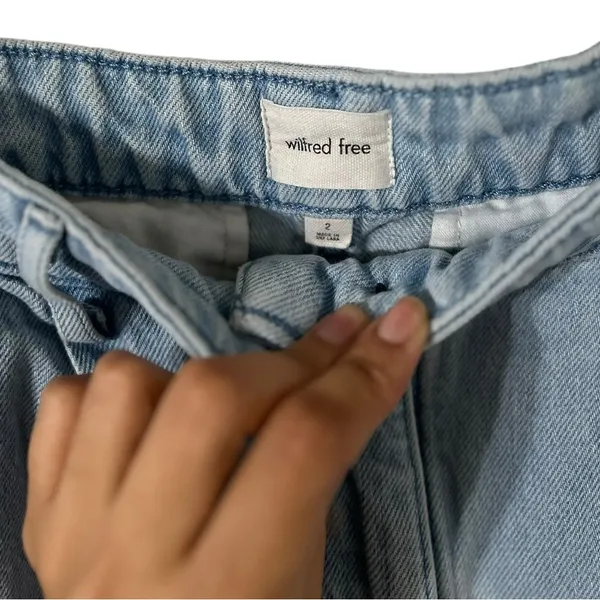 ARITZIA Wilfred Embark High Waisted Wide Leg Jeans - Image 4