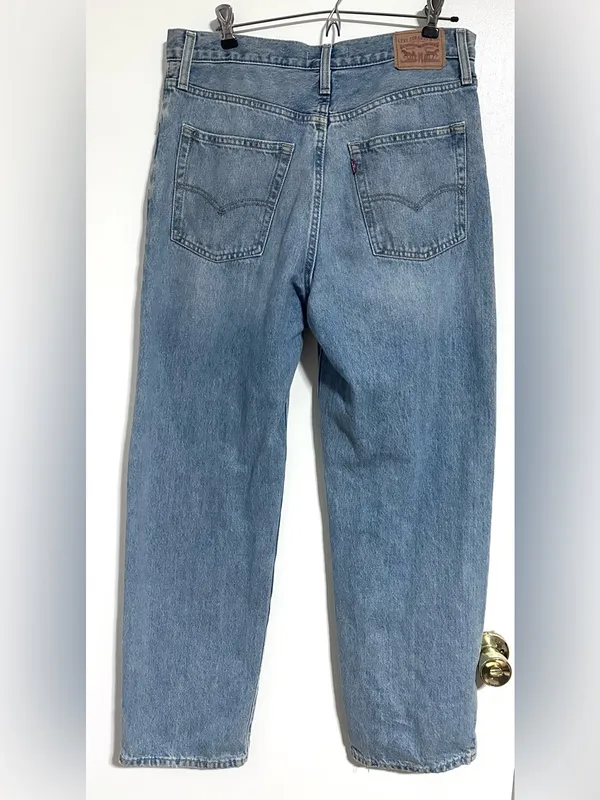 Levis ‘94 Baggy Jean Size 30 - Image 2