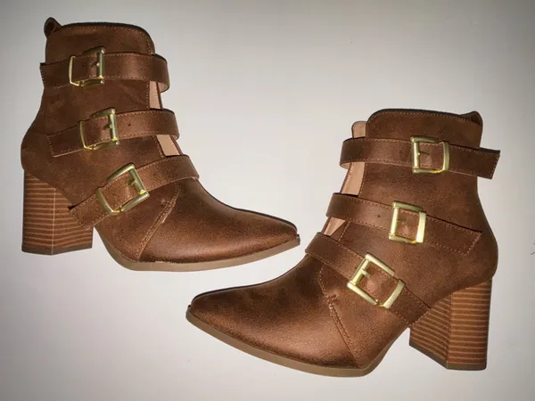 Journee Collection Brown Ankle Bootie Boots Women’s Size 7 Pointed Toe Belted - Image 10