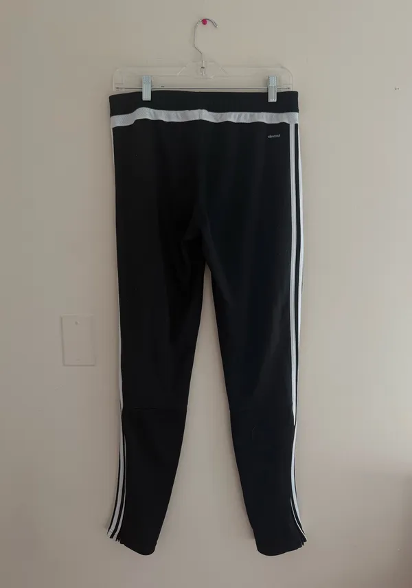 Adidas women track pant joggers - Image 4
