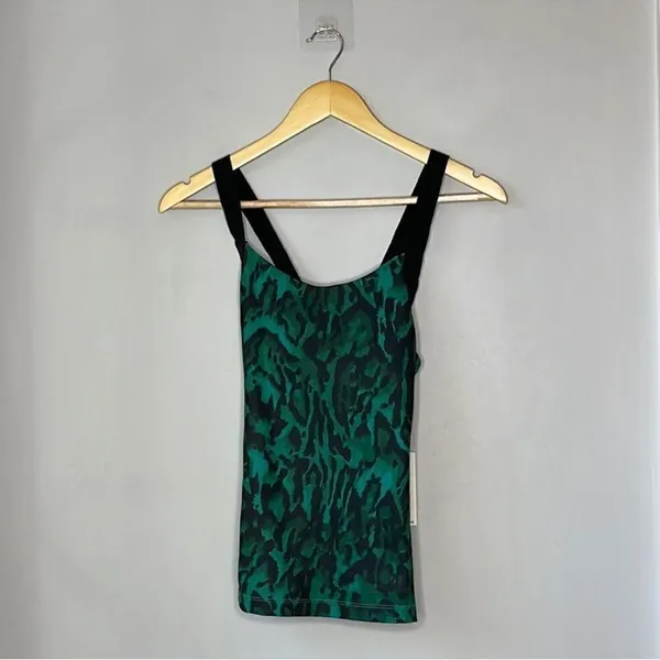 NWT Pam & Gela Tank Top Green Ocelot - Image 3