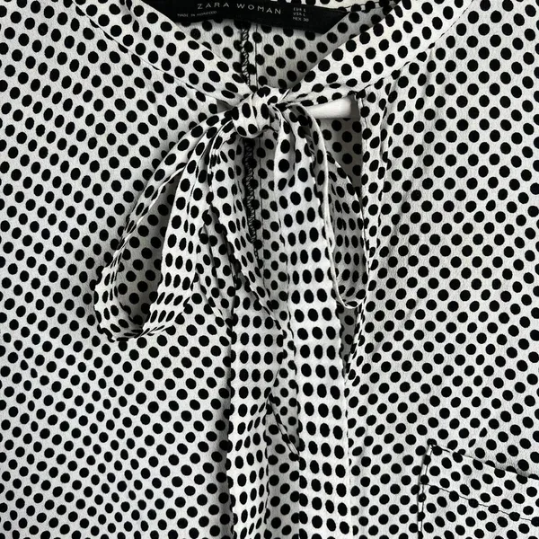 Zara Woman Size L Blouse Black Polka Dot Tie Neck Long Sleeve Flowy Long‎ Sleeve - Image 4