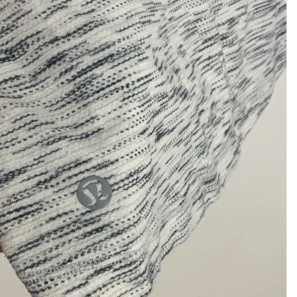 Lululemon Grey tank‎ - Image 3