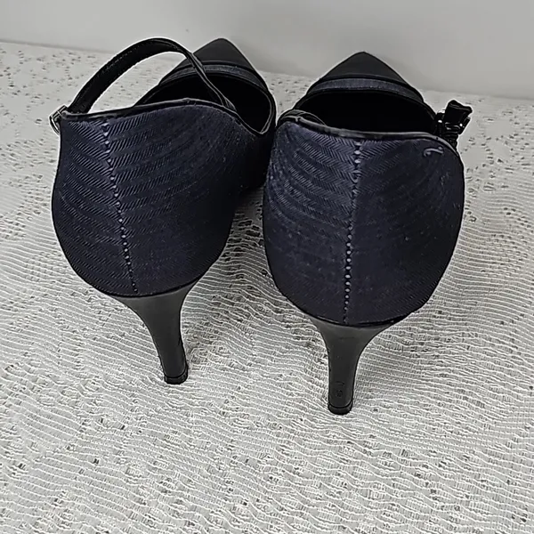 Shoes of Prey leather point toe blue and black ankle strap heels sz 6.5 - Image 5
