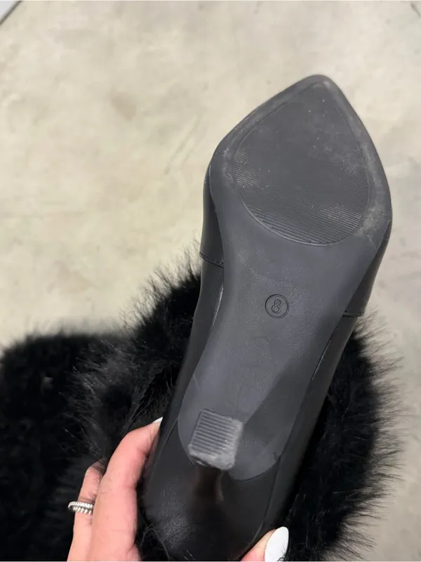 Black‎ Faux Fur Tall Boot Covers Black Size 8 - Image 6