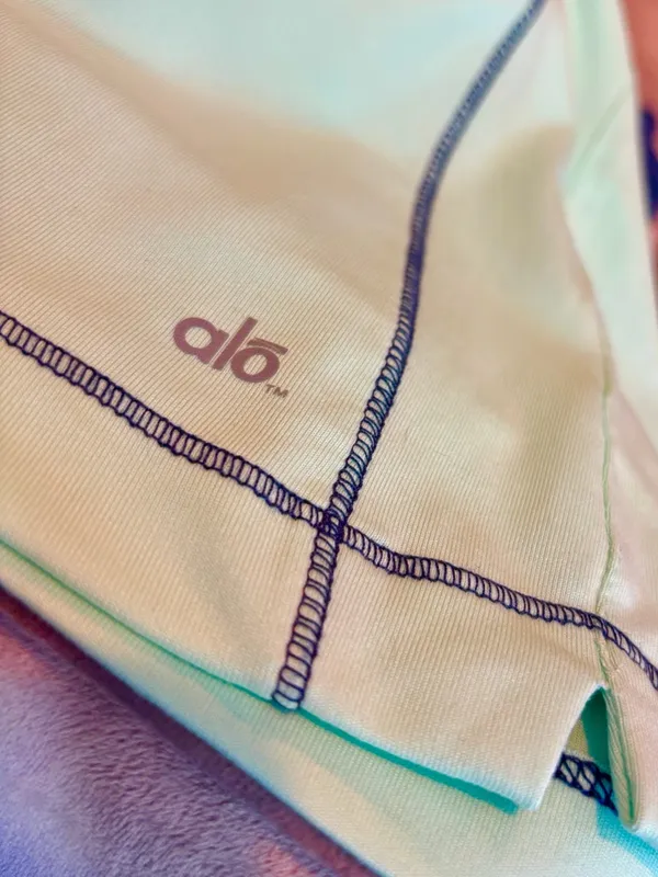 Alo Yoga Cool Fit Short Sleeve Athletic Shirt Women’s Size XXL in Pastel Green - Image 6