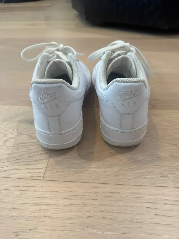 Nike Air Force 1 - Image 4