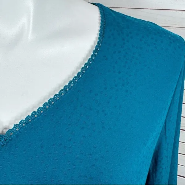 Fortune + Ivy Cutout Back Tie Eyelet Trim Blouse Teal‎ Blue Size Large - Image 6