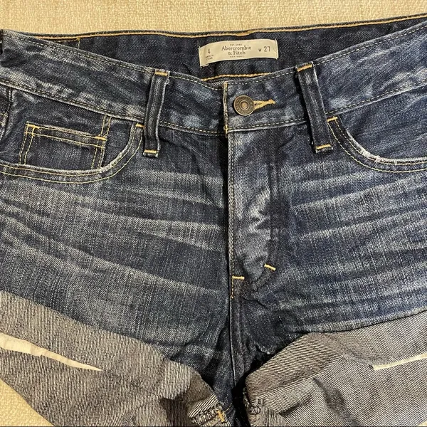 Abercrombie & Fitch Jean Shorts - Image 3