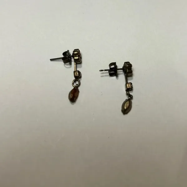 3/$20 Beautiful Orange Citrine Color Gold Tone Drop Floral Long Dangle Earrings - Image 2