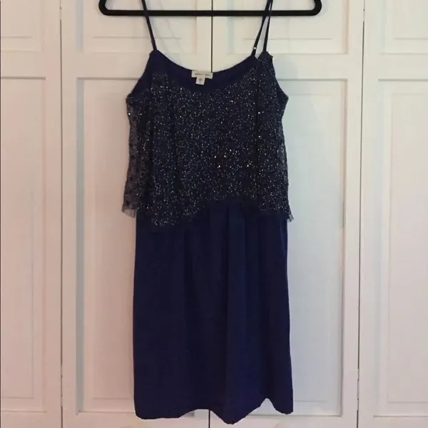 SALE Beaded shift cocktail dress size m - Image 3
