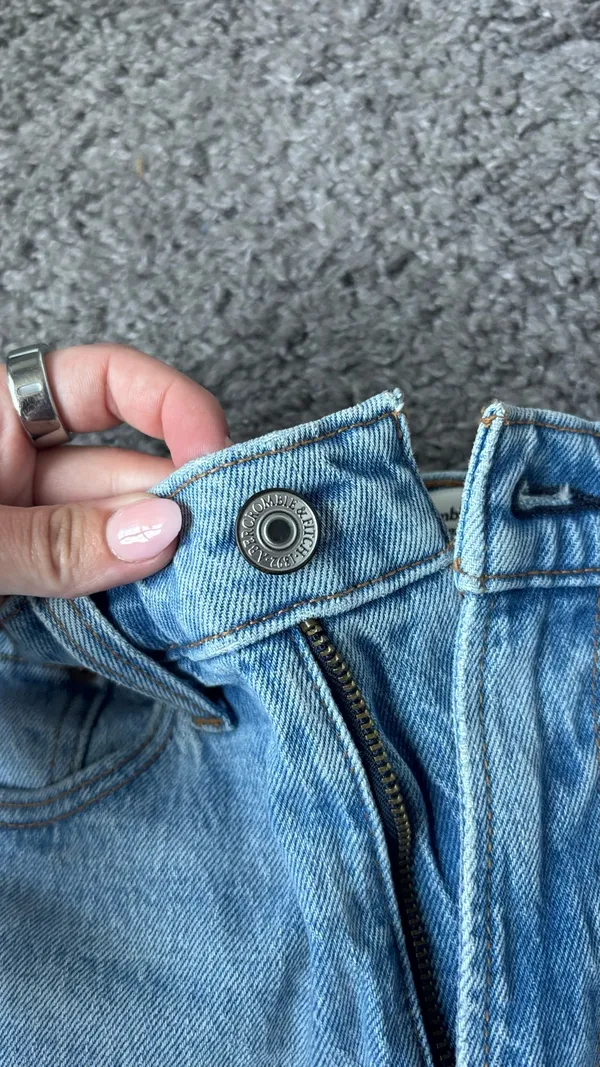 Abercrombie The Mom Shorts Curve Love High-Rise - Image 6