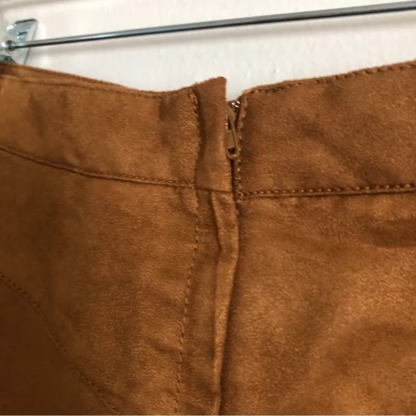 H&M Vegan Faux Leather Suede Button Front High Rise Mini Skirt 10 - Image 3