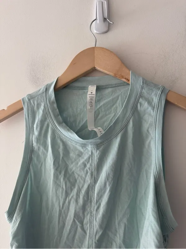 Lululemon Cinch It Up Mint Green Tank Top Size 6 - Image 2