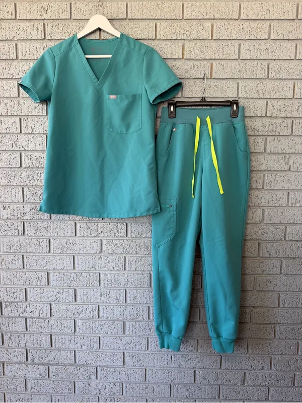 Figs Scrub Set Marine Cactus Catarina Top HW Zamora Joggers Size XXS - Image 4