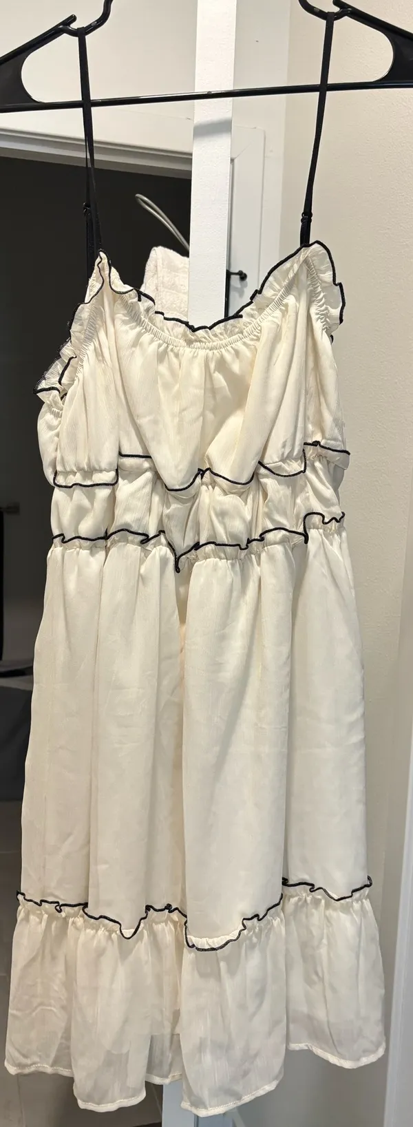 SheIn White/Black Ruffle Hem Dress - Image 2