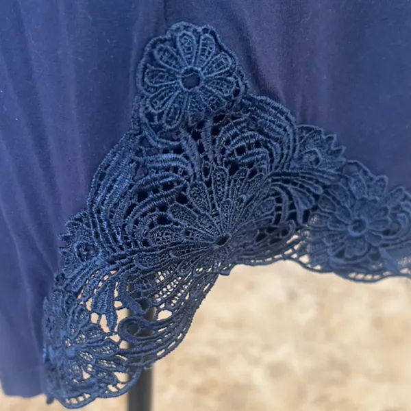 VENUS Navy Blue Lace Accent V-Neck Short Sleeve Blouse Size L - Image 4