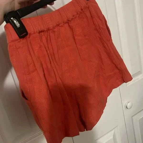 Free People High Waist Orange Rust Button shorts small - Image 5