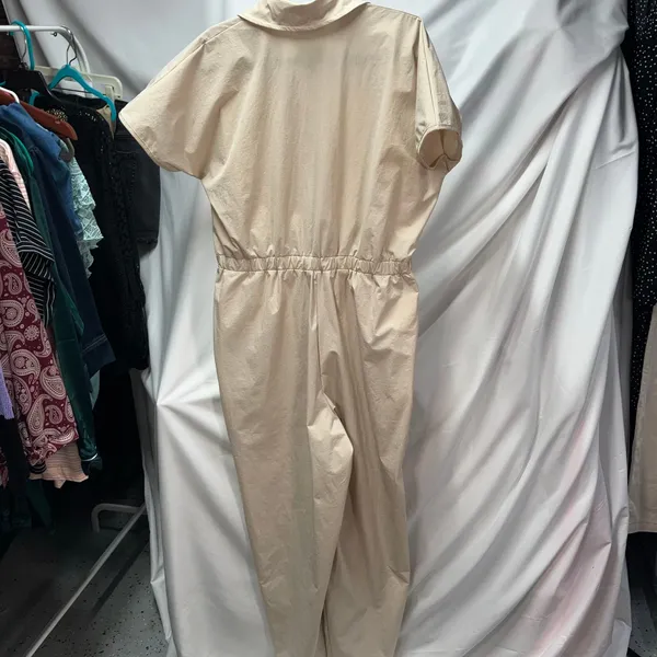 New Julia Romper Boutique Womens Small Jumpsuit Cargo Khaki Short Sleeve‎ - Image 4