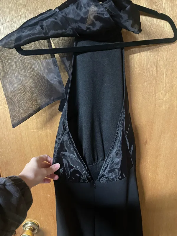 Black lulus dress - Image 3