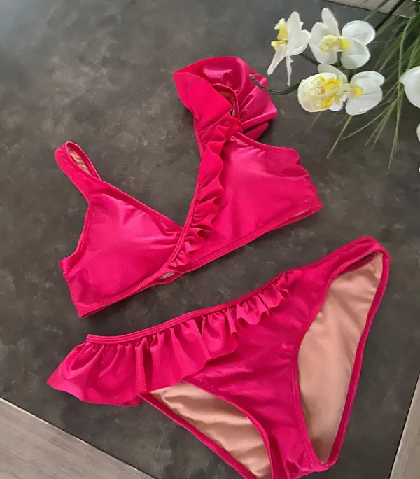 Revolve Bikini Set Small - Image 5