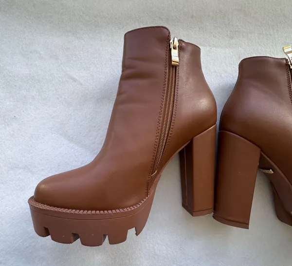 Studio F Chunky Platform Heeled Boots Size 37 – Brown Faux Leather Ankle Boots - Image 6
