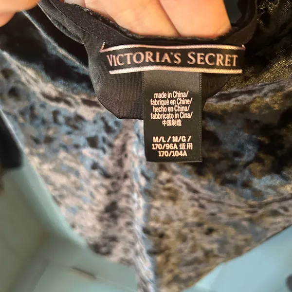 Victoria’s Secret Black Velvet Long Sleeve Bodysuit | Size M/L - Image 3