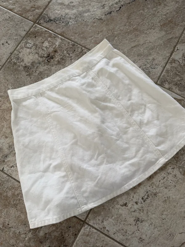 BDG White Denim Skirt - Image 3