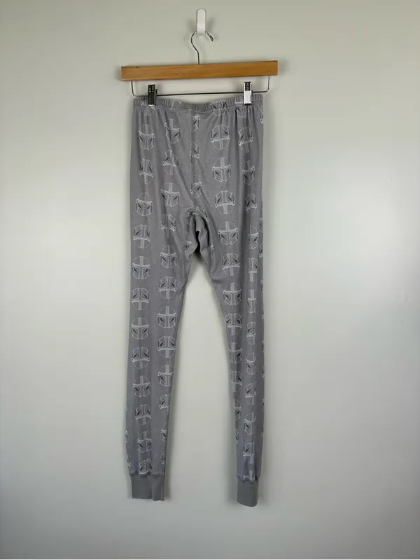 Hanna Andersson Star Wars The Mandalorian Adult Pajama Set Size Small Gray - Image 7