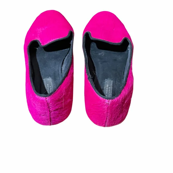 Size 6.5 Zara Woman Hot Pink Calf Hair Loafer Flats - Image 2