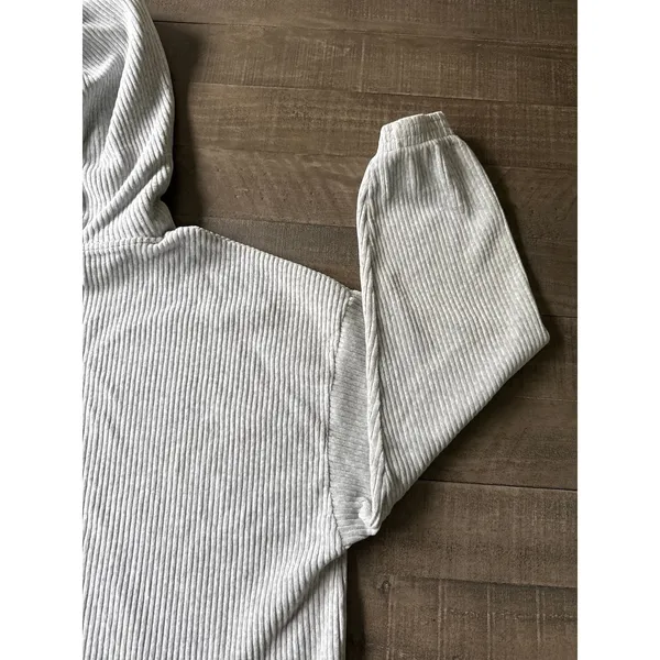 Aerie Women's Gray Ribbed Knit Oversized Cropped‎ Pullover Hoodie Size Large - Image 10