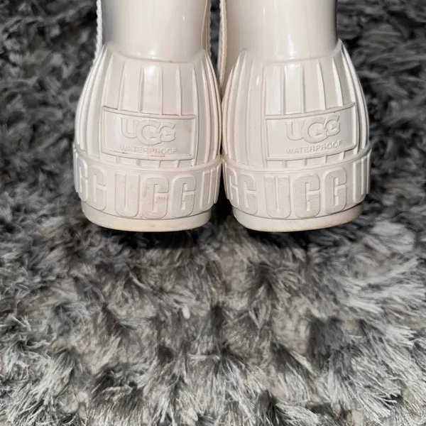 UGG Drizlita Rain Boots Women 5 White Waterproof Rubber Ankle Sheepskin Insole‎ - Image 6