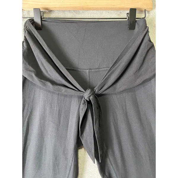 Lululemon Align Pant 28" Wrap Waist Black Size 6 High Rise Athleisure - Image 2