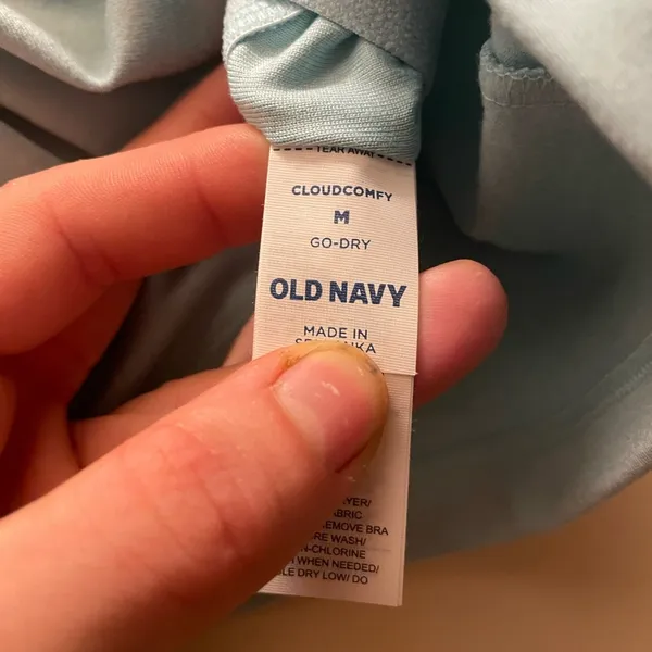 Old Navy sleeveless light blue tank top - Image 4