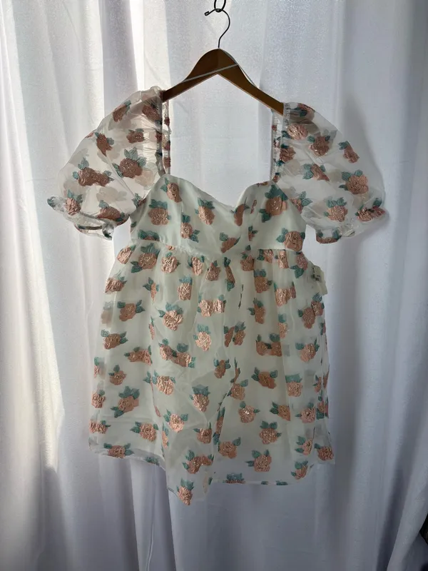 Altar'd State White Floral Organza Babydoll Dress Paper Rings NEW! Size Large - Image 3
