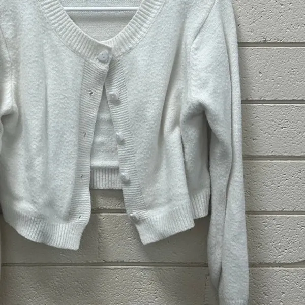 Princess Polly White Cardigan Sweater size XS/S - Image 5