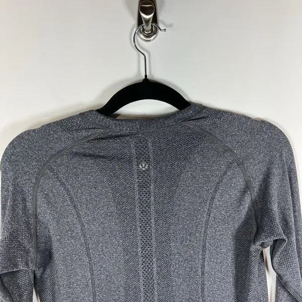 Lululemon Swiftly Tech Long Sleeve‎ Crew Sz 8 Gray Thumbholes Workout Yoga - Image 6
