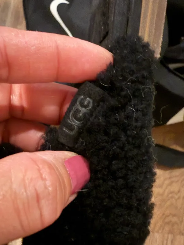 UGG Janaya Cozy Mule – Women’s Black Sheepskin Slip‑On (Size 7.5 ) - Image 9