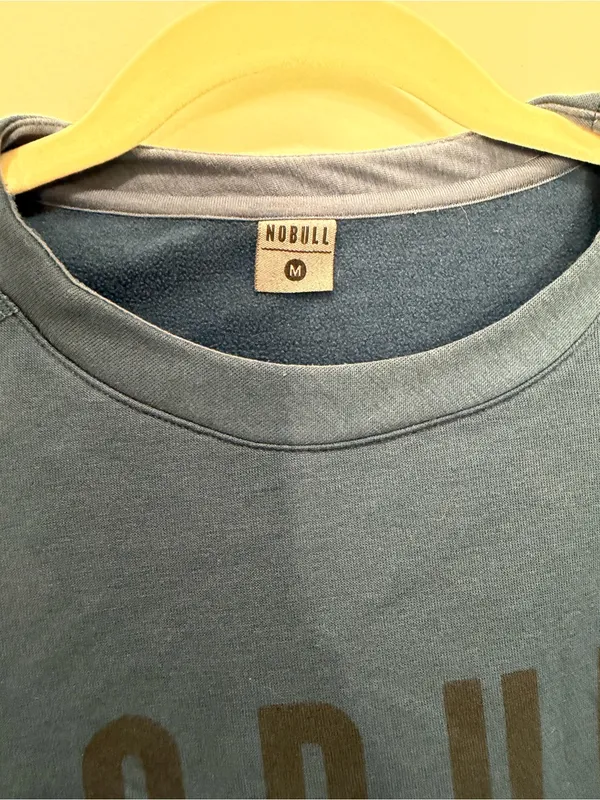 NOBULL Blue Logo Crewneck Performance Sweatshirt Size‎ Medium - Image 2