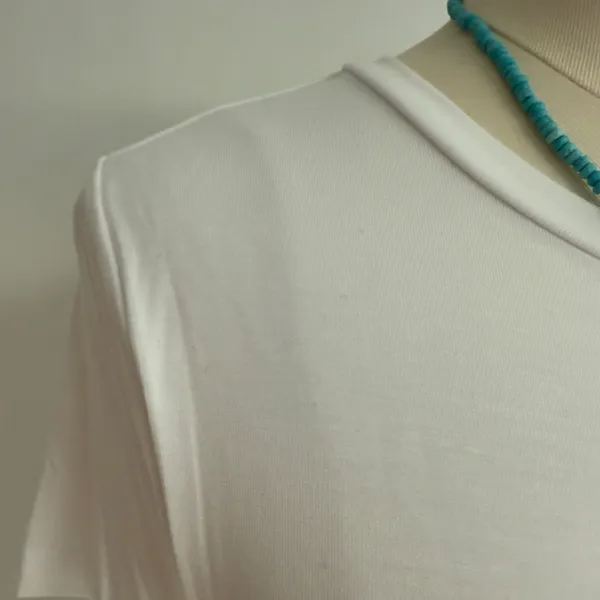 Express Classic White Tee NWT - Image 4