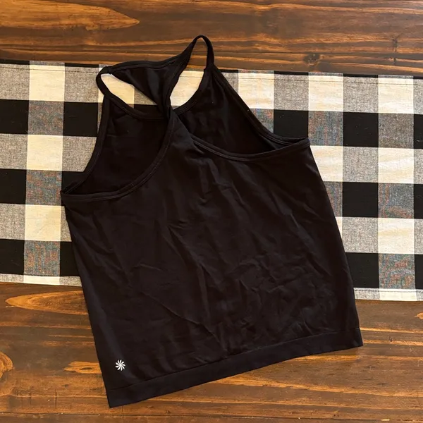 Athleta small limitless tank twist back black - Image 2