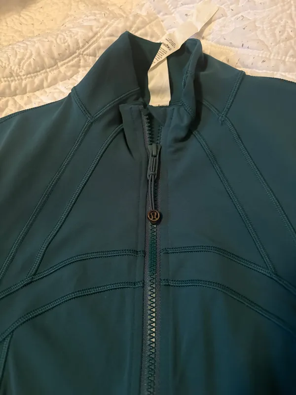 Lululemon Define Cropped Jacket - Image 2