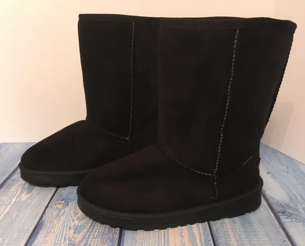 Black Winter Boots, Size 8 - Image 2