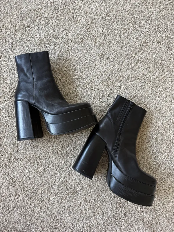 Steve Madden Cobra Platform Boots Black - Image 3